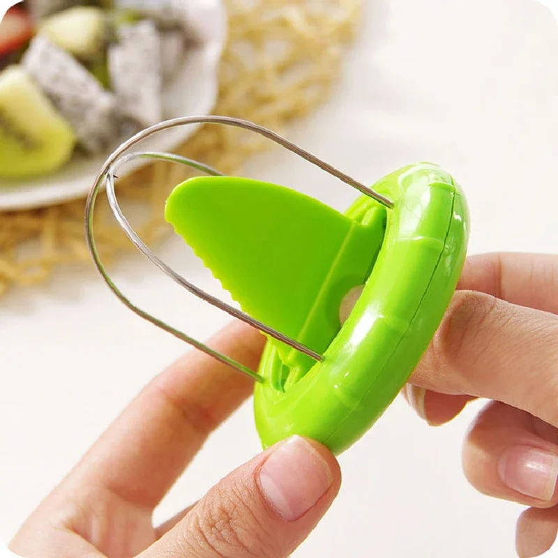 Coupe-Kiwi détachable, éplucheur de fruits, outil de cuisine, Gadget efficace pour éplucher le citron, accessoire créatif de préparation de salade, conception compacte 2